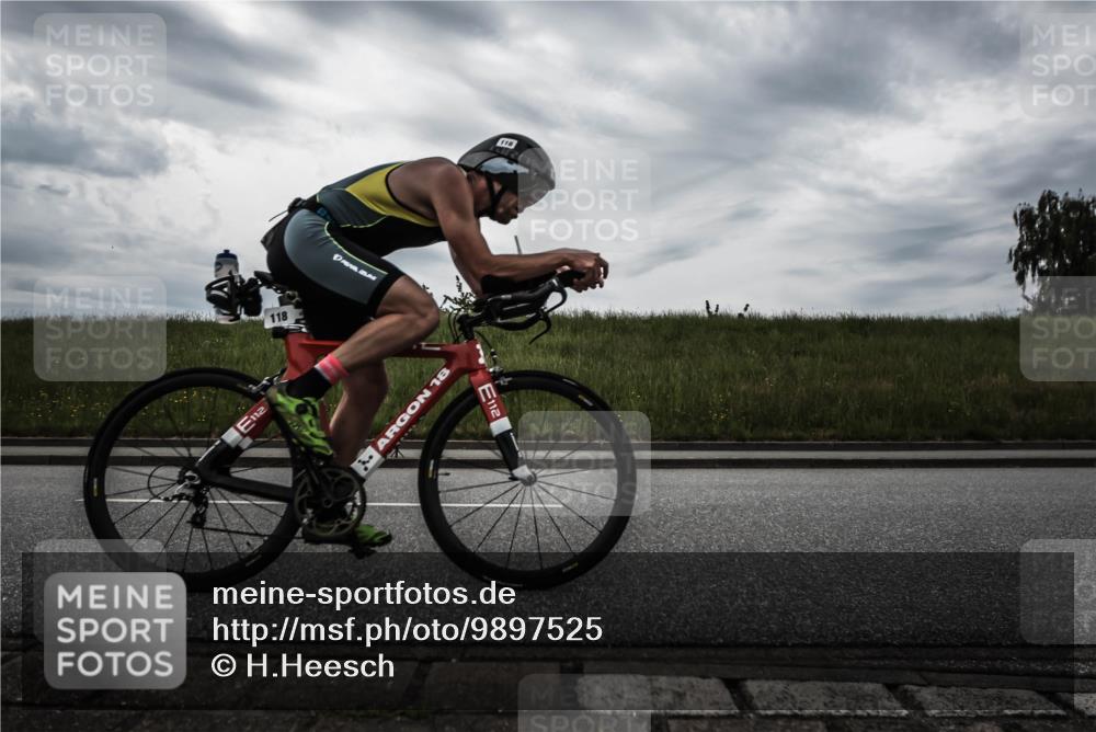 21.06.2026 - 29. Vierlanden-Triathlon H.Heesch http://msf.ph/oto/9897525 21.06.2026 09:30:19 Radfahren 80, 118, 119, 133, 246 meine-sportfotos.de
