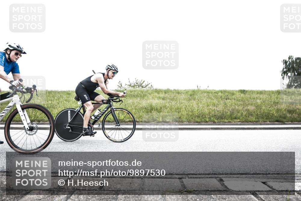 21.06.2026 - 29. Vierlanden-Triathlon H.Heesch http://msf.ph/oto/9897530 21.06.2026 10:26:22 Radfahren 116, 148, 166, 618 meine-sportfotos.de