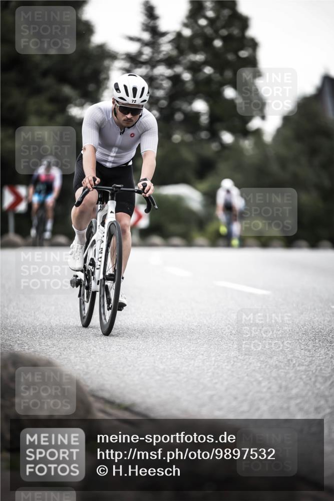 21.06.2026 - 29. Vierlanden-Triathlon H.Heesch http://msf.ph/oto/9897532 21.06.2026 10:02:20 Radfahren 72, 118, 119, 141, 186, 273, 339 meine-sportfotos.de