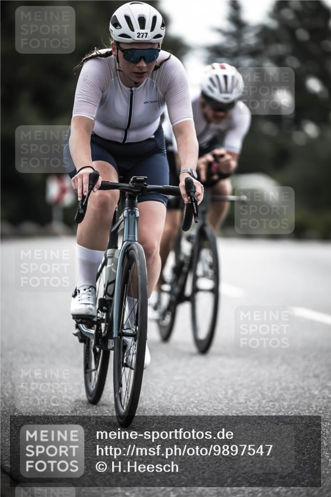 21.06.2026 - 29. Vierlanden-Triathlon H.Heesch http://msf.ph/oto/9897547 21.06.2026 09:28:22 Radfahren 151, 154, 277 meine-sportfotos.de