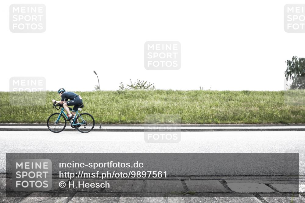 21.06.2026 - 29. Vierlanden-Triathlon H.Heesch http://msf.ph/oto/9897561 21.06.2026 10:26:41 Radfahren 46, 58, 118, 119, 141, 177, 219, 278, 328, 374, 386, 485 meine-sportfotos.de