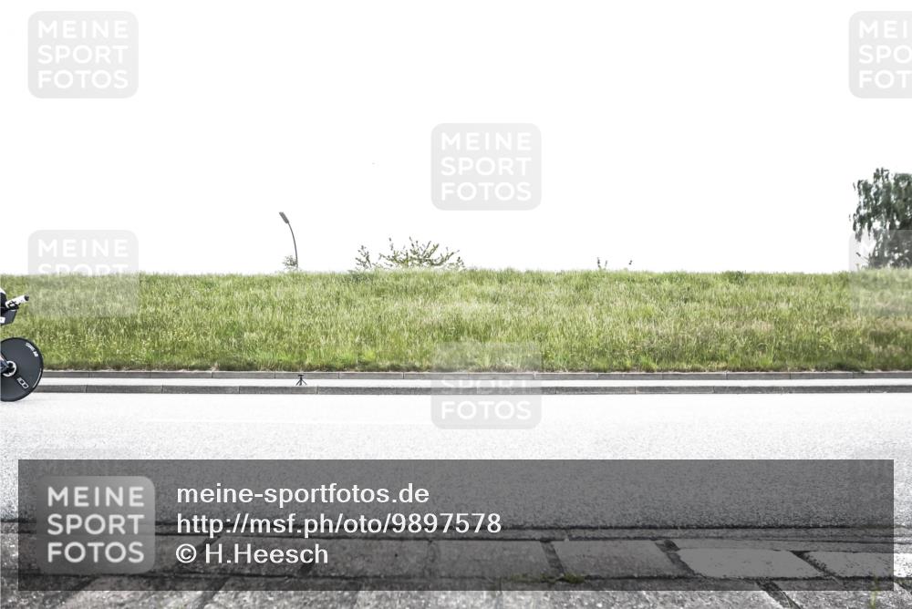 21.06.2026 - 29. Vierlanden-Triathlon H.Heesch http://msf.ph/oto/9897578 21.06.2026 10:26:46 Radfahren 58, 141, 177, 184, 219, 386, 485 meine-sportfotos.de