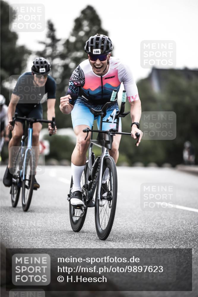21.06.2026 - 29. Vierlanden-Triathlon H.Heesch http://msf.ph/oto/9897623 21.06.2026 10:02:24 Radfahren 4, 72, 118, 119, 141, 186, 339 meine-sportfotos.de