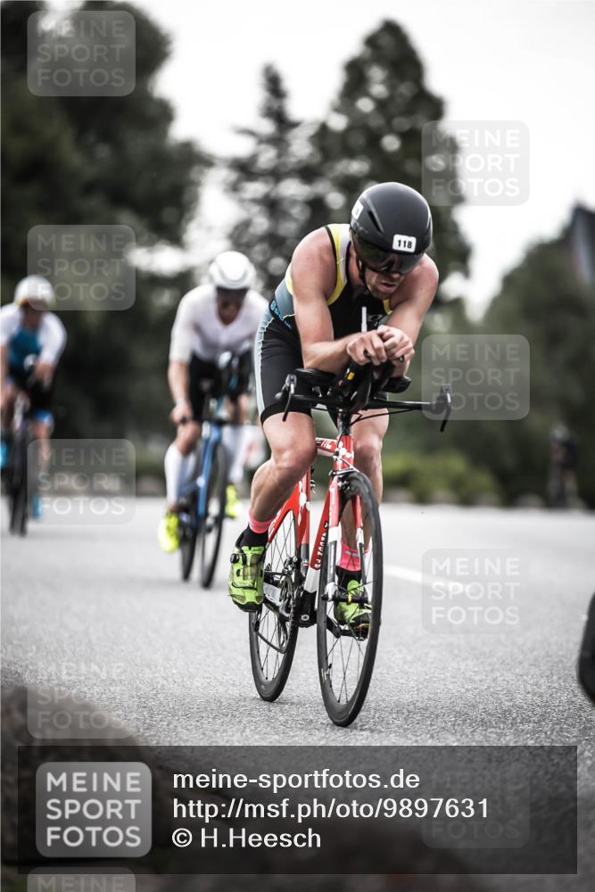 21.06.2026 - 29. Vierlanden-Triathlon H.Heesch http://msf.ph/oto/9897631 21.06.2026 10:02:25 Radfahren 4, 118, 119, 141, 186, 339 meine-sportfotos.de