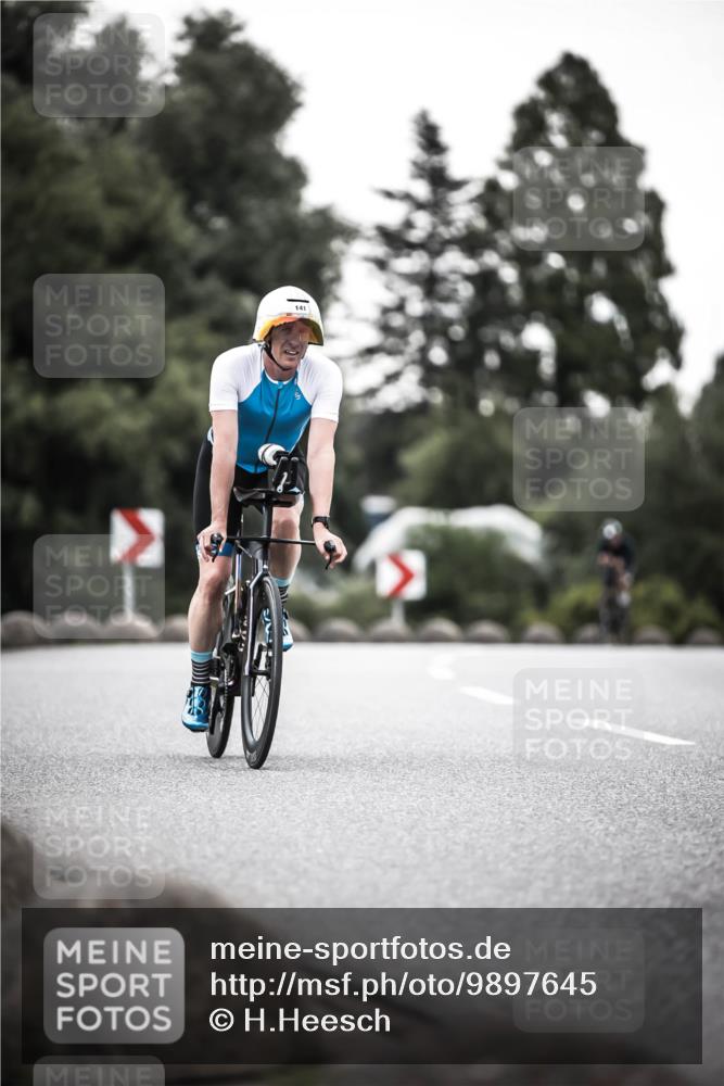 21.06.2026 - 29. Vierlanden-Triathlon H.Heesch http://msf.ph/oto/9897645 21.06.2026 10:02:26 Radfahren 4, 27, 118, 119, 141, 186, 339 meine-sportfotos.de