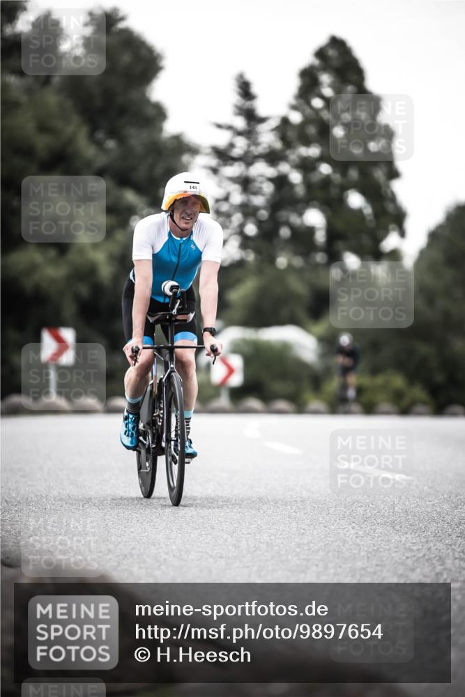21.06.2026 - 29. Vierlanden-Triathlon H.Heesch http://msf.ph/oto/9897654 21.06.2026 10:02:26 Radfahren 4, 27, 118, 119, 141, 186, 339 meine-sportfotos.de