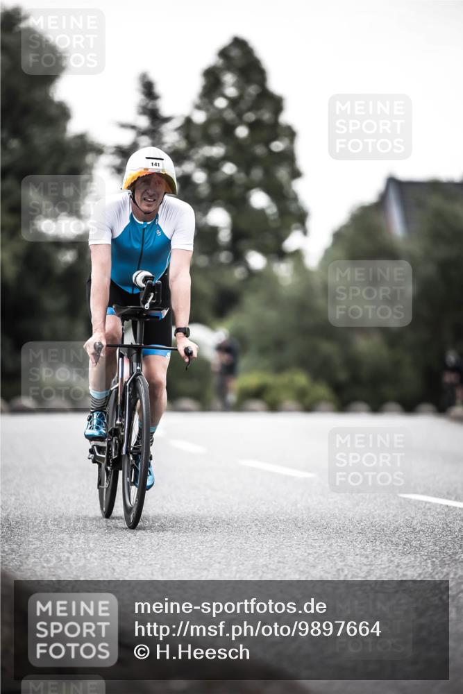 21.06.2026 - 29. Vierlanden-Triathlon H.Heesch http://msf.ph/oto/9897664 21.06.2026 10:02:26 Radfahren 4, 27, 118, 119, 141, 186, 339 meine-sportfotos.de