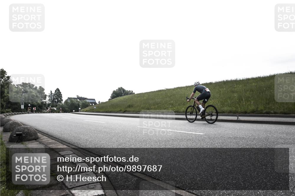 21.06.2026 - 29. Vierlanden-Triathlon H.Heesch http://msf.ph/oto/9897687 21.06.2026 09:21:21 Radfahren 136, 141, 272 meine-sportfotos.de
