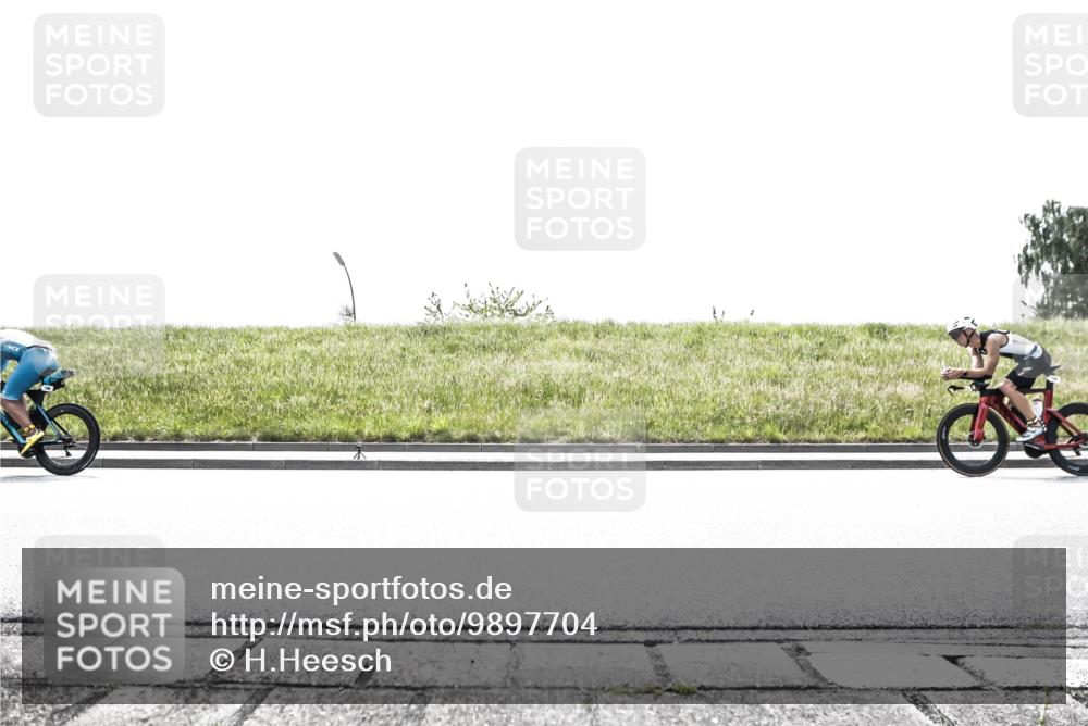 21.06.2026 - 29. Vierlanden-Triathlon H.Heesch http://msf.ph/oto/9897704 21.06.2026 10:56:54 Radfahren 84, 169, 176, 196, 202, 383, 384, 486, 535, 575, 581, 601, 616, 619 meine-sportfotos.de