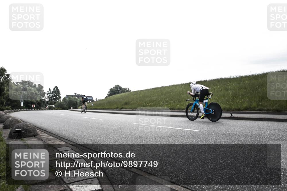21.06.2026 - 29. Vierlanden-Triathlon H.Heesch http://msf.ph/oto/9897749 21.06.2026 09:22:33 Radfahren 34, 173 meine-sportfotos.de