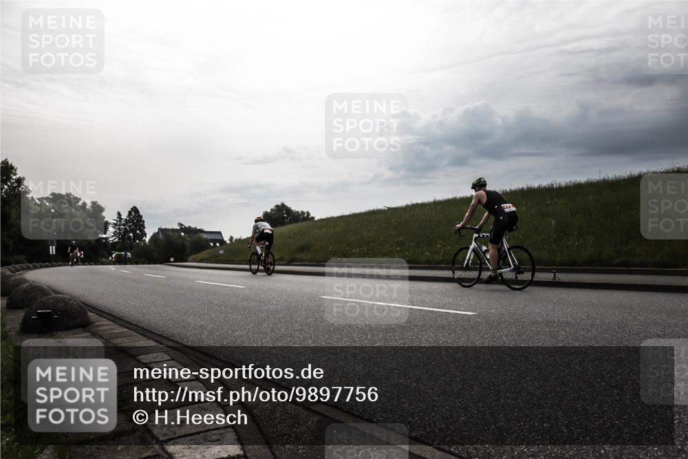21.06.2026 - 29. Vierlanden-Triathlon H.Heesch http://msf.ph/oto/9897756 21.06.2026 09:22:42 Radfahren 35 meine-sportfotos.de