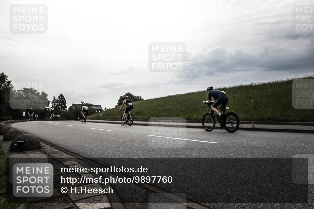 21.06.2026 - 29. Vierlanden-Triathlon H.Heesch http://msf.ph/oto/9897760 21.06.2026 09:22:43 Radfahren 271 meine-sportfotos.de