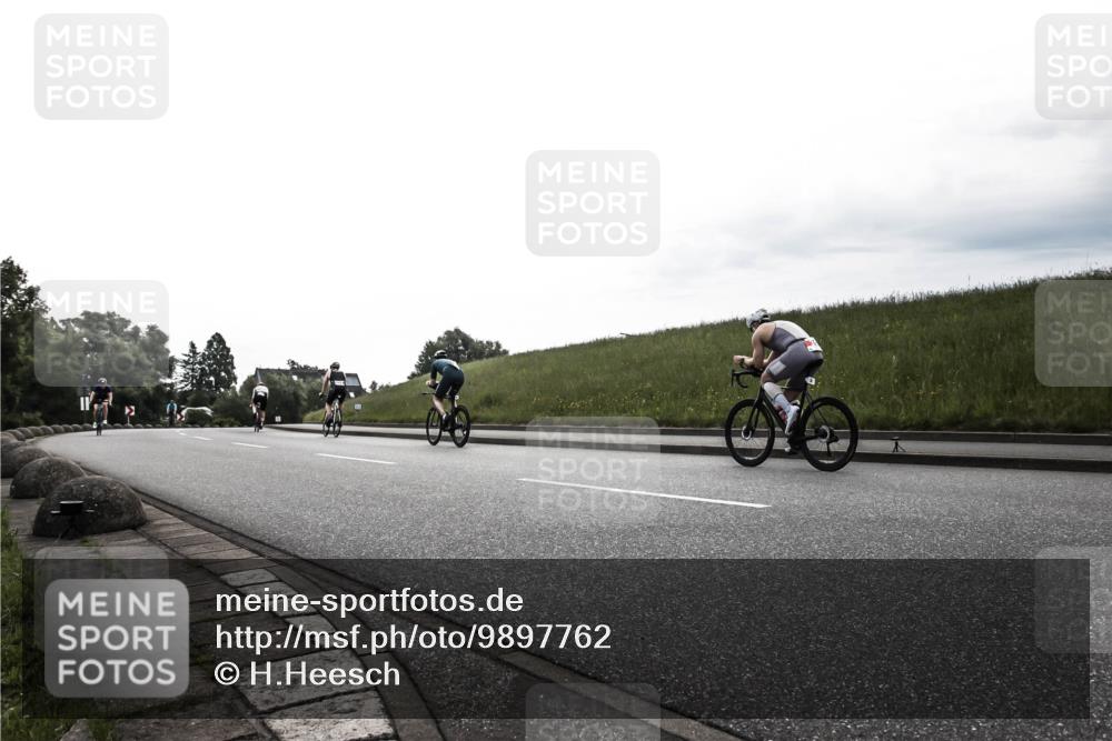 21.06.2026 - 29. Vierlanden-Triathlon H.Heesch http://msf.ph/oto/9897762 21.06.2026 09:22:44 Radfahren 271 meine-sportfotos.de