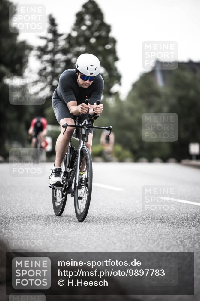 21.06.2026 - 29. Vierlanden-Triathlon H.Heesch http://msf.ph/oto/9897783 21.06.2026 10:02:38 Radfahren 56, 99, 198, 245, 367 meine-sportfotos.de