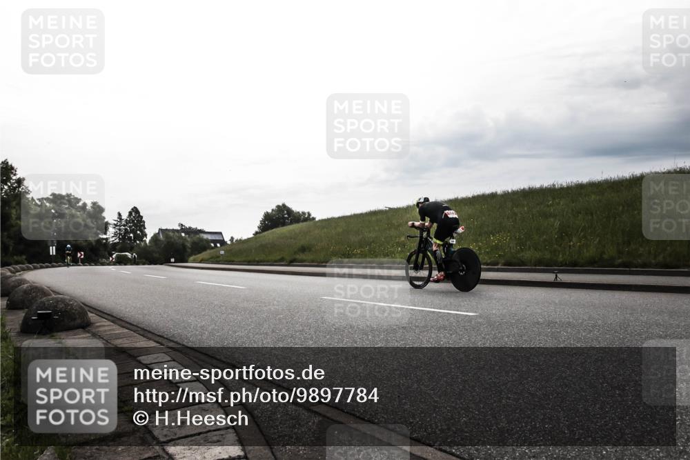 21.06.2026 - 29. Vierlanden-Triathlon H.Heesch http://msf.ph/oto/9897784 21.06.2026 09:23:19 Radfahren 265 meine-sportfotos.de