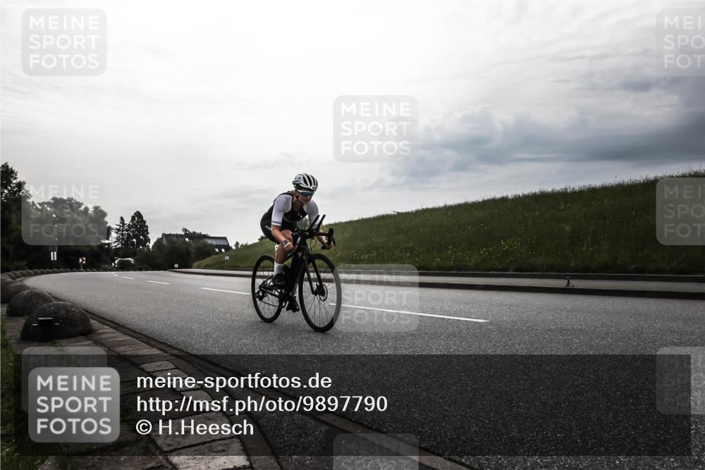 21.06.2026 - 29. Vierlanden-Triathlon H.Heesch http://msf.ph/oto/9897790 21.06.2026 09:23:27 Radfahren 280 meine-sportfotos.de