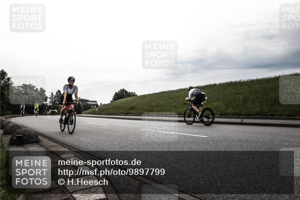 21.06.2026 - 29. Vierlanden-Triathlon H.Heesch http://msf.ph/oto/9897799 21.06.2026 09:23:46 Radfahren 131, 166, 252, 264, 266 meine-sportfotos.de