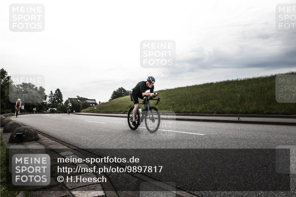 21.06.2026 - 29. Vierlanden-Triathlon H.Heesch http://msf.ph/oto/9897817 21.06.2026 09:23:51 Radfahren 155, 166, 264, 301 meine-sportfotos.de