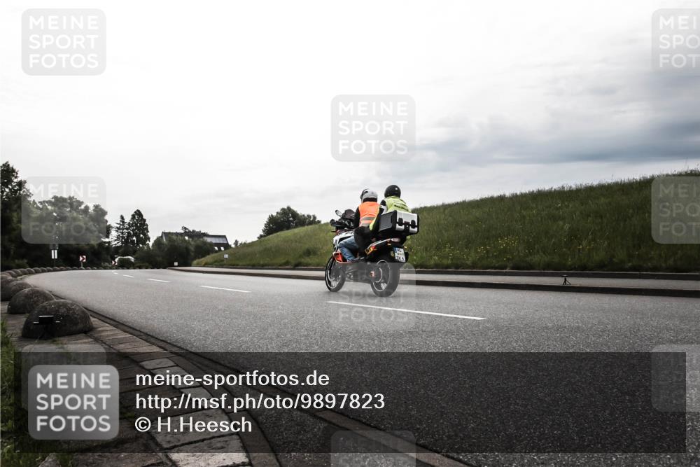 21.06.2026 - 29. Vierlanden-Triathlon H.Heesch http://msf.ph/oto/9897823 21.06.2026 09:24:44 Radfahren 96 meine-sportfotos.de