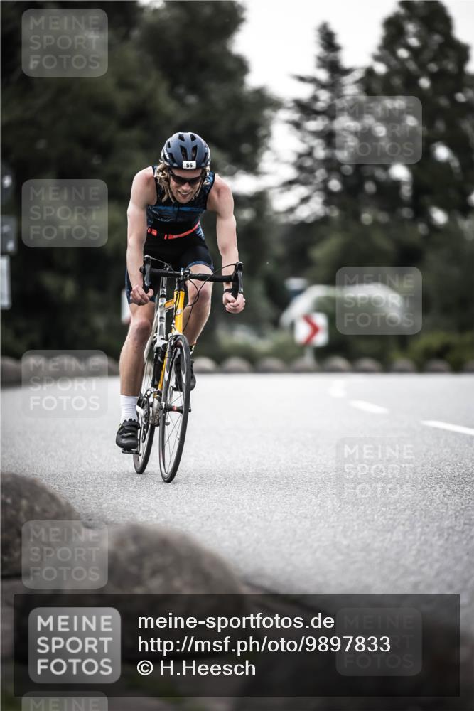 21.06.2026 - 29. Vierlanden-Triathlon H.Heesch http://msf.ph/oto/9897833 21.06.2026 10:02:45 Radfahren 56, 139, 179, 245, 367 meine-sportfotos.de