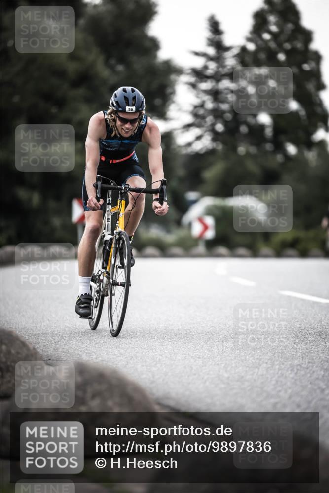 21.06.2026 - 29. Vierlanden-Triathlon H.Heesch http://msf.ph/oto/9897836 21.06.2026 10:02:45 Radfahren 56, 139, 179, 245, 367 meine-sportfotos.de