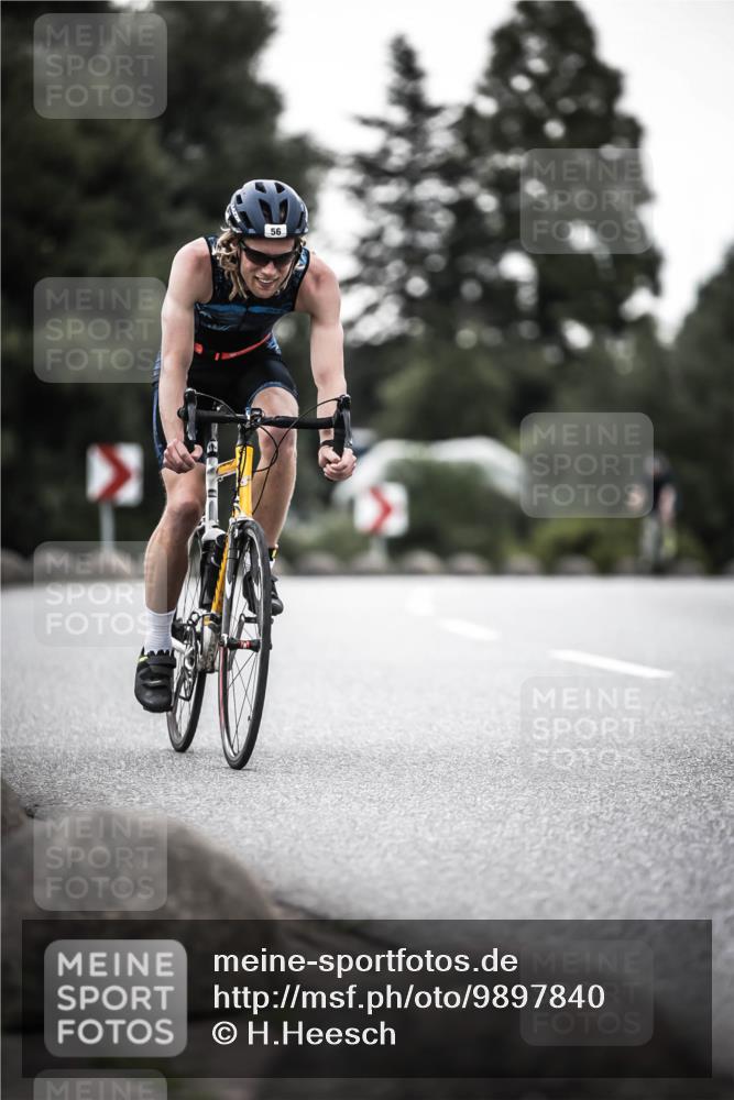 21.06.2026 - 29. Vierlanden-Triathlon H.Heesch http://msf.ph/oto/9897840 21.06.2026 10:02:45 Radfahren 56, 139, 179, 245, 367 meine-sportfotos.de