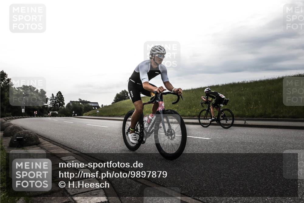 21.06.2026 - 29. Vierlanden-Triathlon H.Heesch http://msf.ph/oto/9897879 21.06.2026 09:27:24 Radfahren 56, 86, 103, 157 meine-sportfotos.de