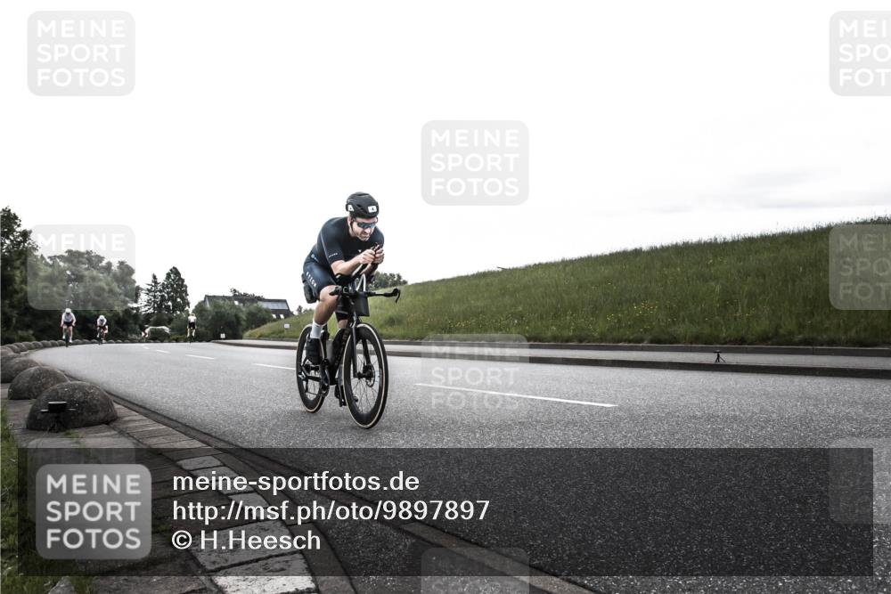 21.06.2026 - 29. Vierlanden-Triathlon H.Heesch http://msf.ph/oto/9897897 21.06.2026 09:28:18 Radfahren 4, 154, 277 meine-sportfotos.de