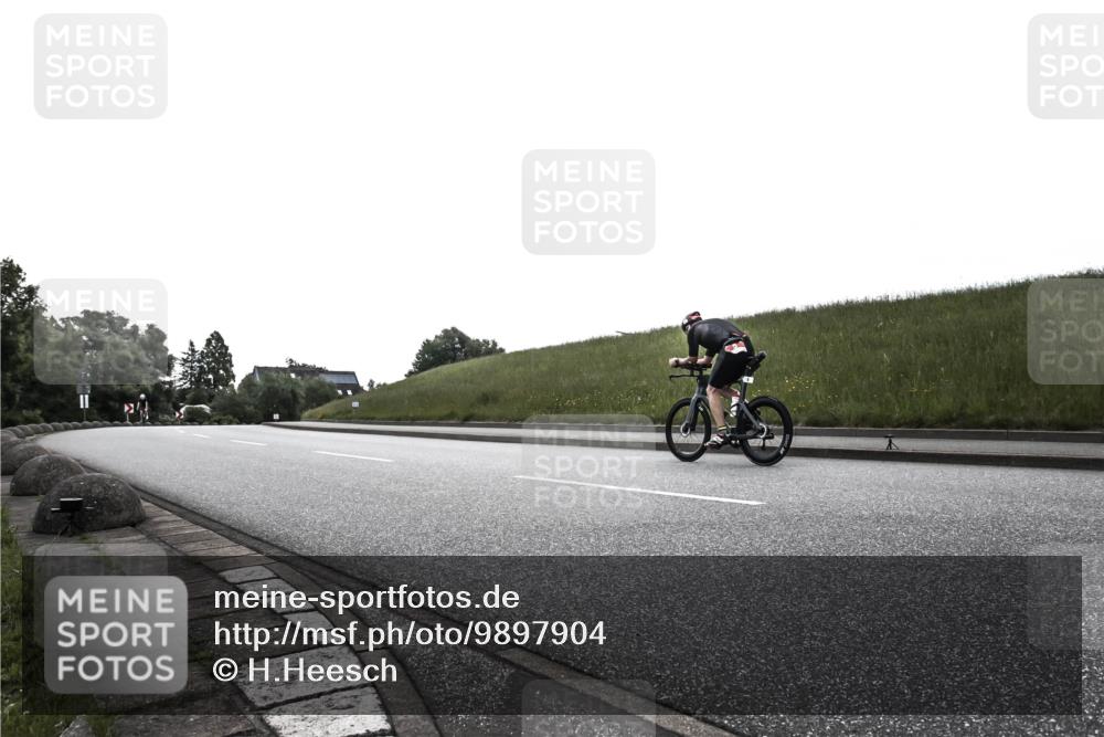 21.06.2026 - 29. Vierlanden-Triathlon H.Heesch http://msf.ph/oto/9897904 21.06.2026 09:29:18 Radfahren 195 meine-sportfotos.de
