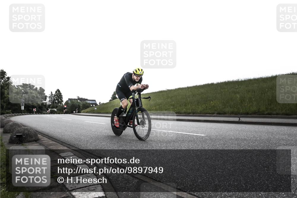 21.06.2026 - 29. Vierlanden-Triathlon H.Heesch http://msf.ph/oto/9897949 21.06.2026 09:31:42 Radfahren 165 meine-sportfotos.de