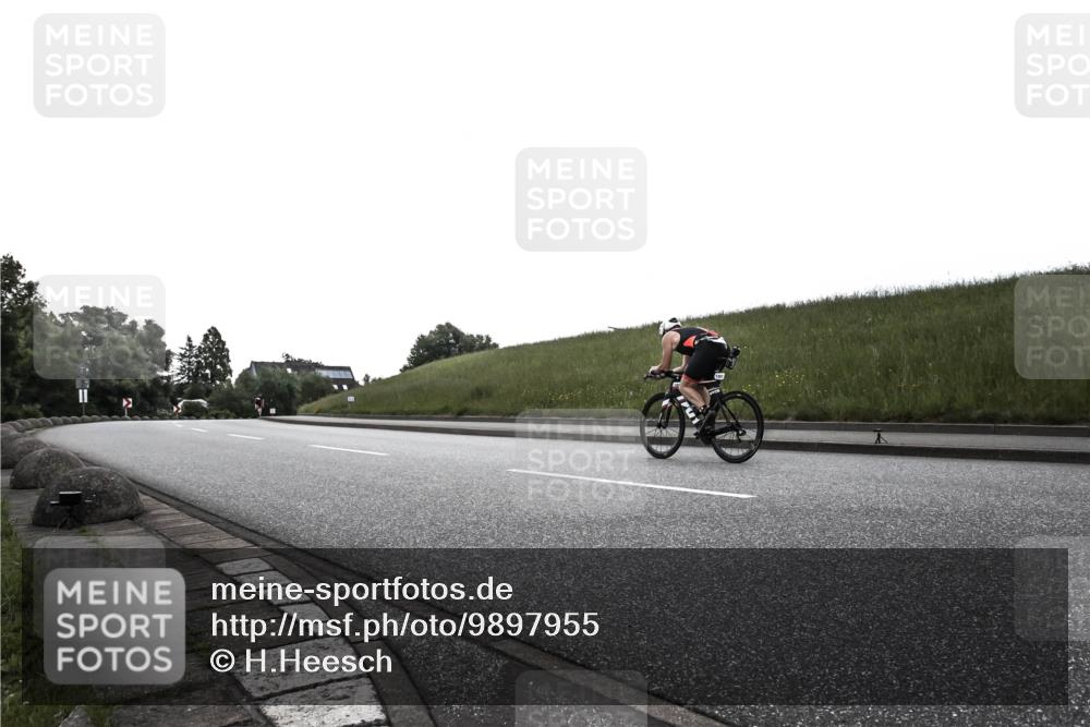 21.06.2026 - 29. Vierlanden-Triathlon H.Heesch http://msf.ph/oto/9897955 21.06.2026 09:32:27 Radfahren  meine-sportfotos.de