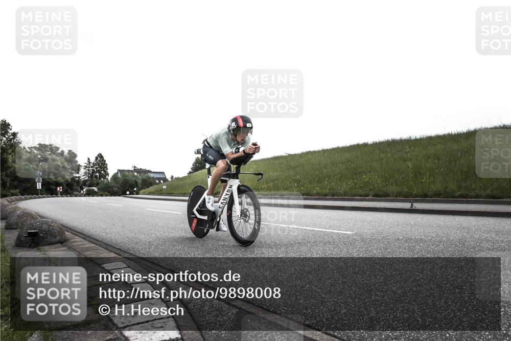 21.06.2026 - 29. Vierlanden-Triathlon H.Heesch http://msf.ph/oto/9898008 21.06.2026 09:38:06 Radfahren 2 meine-sportfotos.de