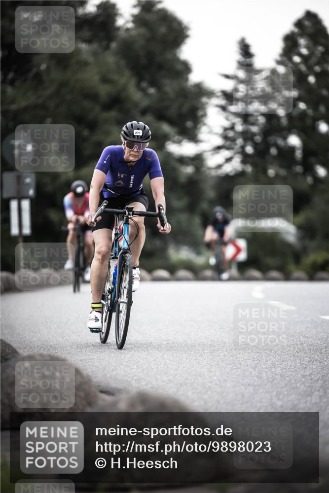 21.06.2026 - 29. Vierlanden-Triathlon H.Heesch http://msf.ph/oto/9898023 21.06.2026 10:03:59 Radfahren 142, 151, 161, 181, 257, 271, 337 meine-sportfotos.de