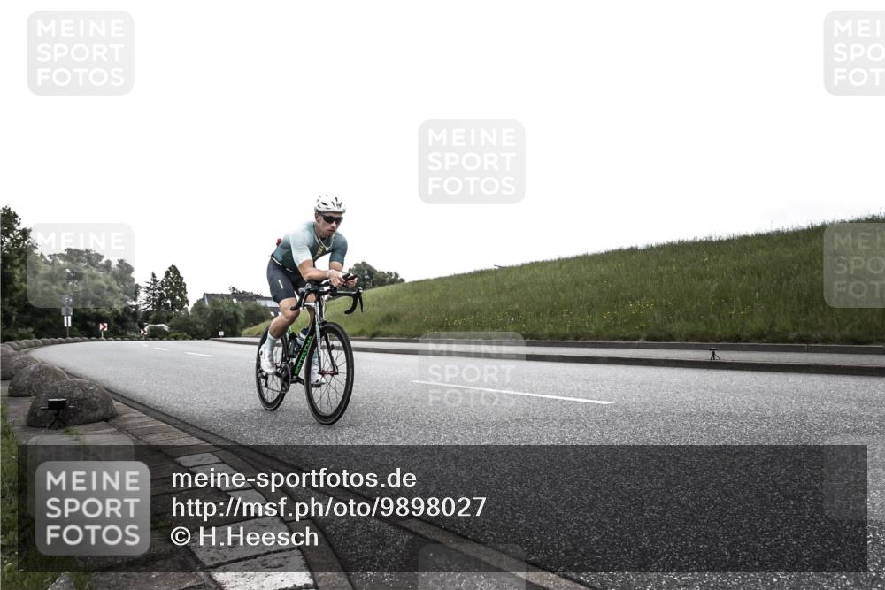 21.06.2026 - 29. Vierlanden-Triathlon H.Heesch http://msf.ph/oto/9898027 21.06.2026 09:39:10 Radfahren 59 meine-sportfotos.de