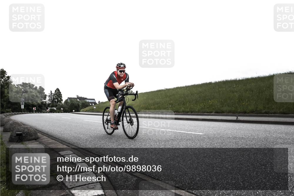 21.06.2026 - 29. Vierlanden-Triathlon H.Heesch http://msf.ph/oto/9898036 21.06.2026 09:40:42 Radfahren 171 meine-sportfotos.de
