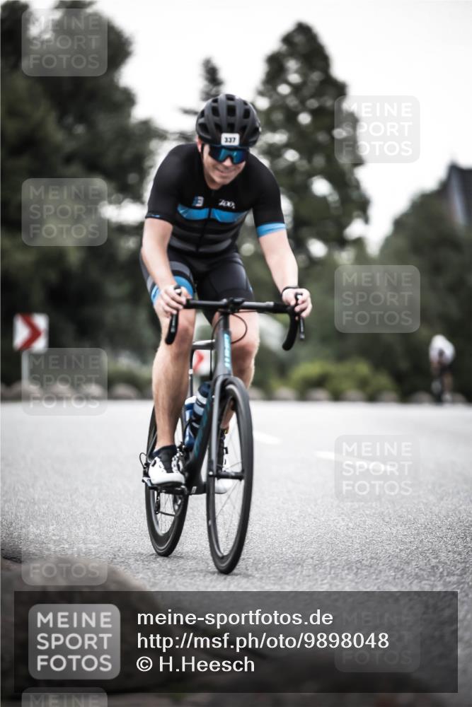 21.06.2026 - 29. Vierlanden-Triathlon H.Heesch http://msf.ph/oto/9898048 21.06.2026 10:04:05 Radfahren 142, 151, 154, 181, 337 meine-sportfotos.de