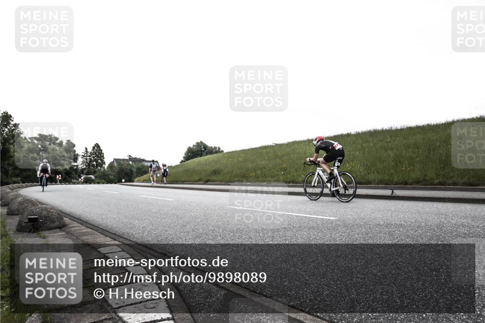 21.06.2026 - 29. Vierlanden-Triathlon H.Heesch http://msf.ph/oto/9898089 21.06.2026 09:45:37 Radfahren 20, 176 meine-sportfotos.de