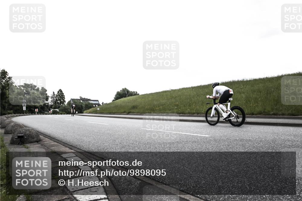 21.06.2026 - 29. Vierlanden-Triathlon H.Heesch http://msf.ph/oto/9898095 21.06.2026 09:46:30 Radfahren 58 meine-sportfotos.de