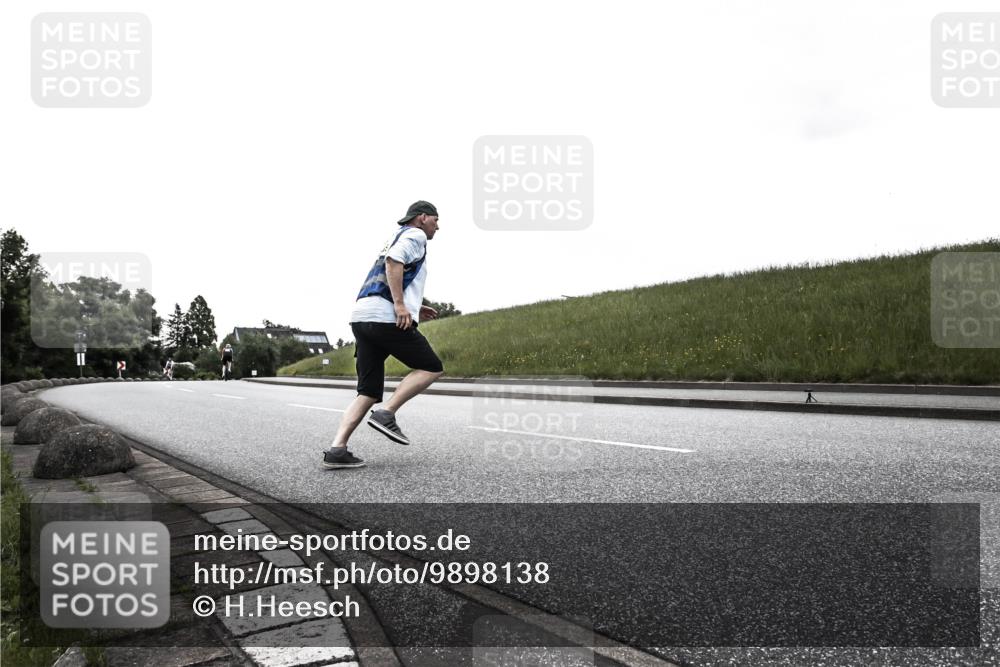 21.06.2026 - 29. Vierlanden-Triathlon H.Heesch http://msf.ph/oto/9898138 21.06.2026 09:47:24 Radfahren  meine-sportfotos.de