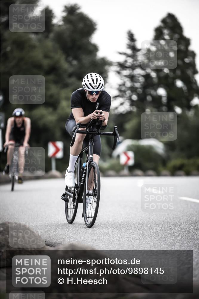 21.06.2026 - 29. Vierlanden-Triathlon H.Heesch http://msf.ph/oto/9898145 21.06.2026 10:04:22 Radfahren 44, 75, 90, 260, 324, 350, 379 meine-sportfotos.de