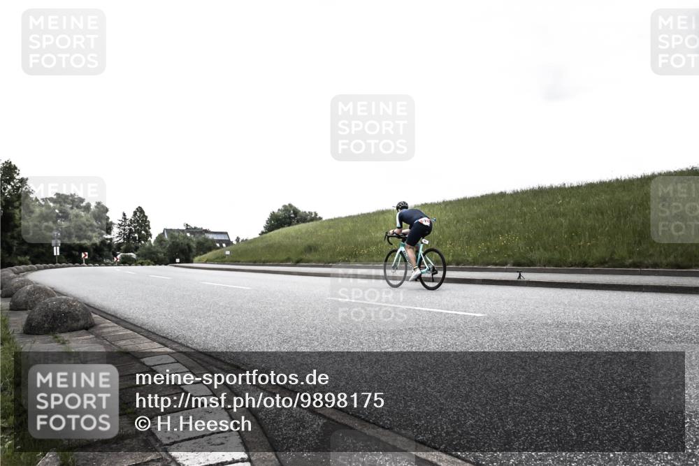 21.06.2026 - 29. Vierlanden-Triathlon H.Heesch http://msf.ph/oto/9898175 21.06.2026 09:47:53 Radfahren  meine-sportfotos.de