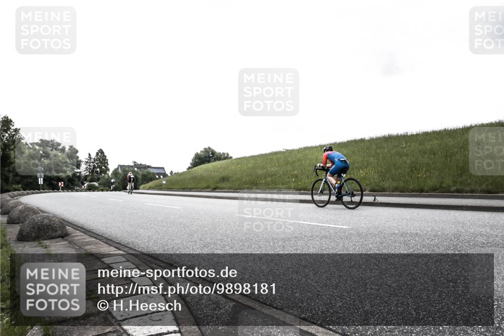 21.06.2026 - 29. Vierlanden-Triathlon H.Heesch http://msf.ph/oto/9898181 21.06.2026 09:48:18 Radfahren 13 meine-sportfotos.de