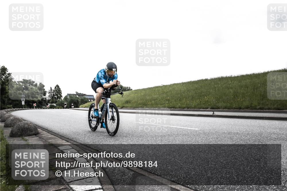 21.06.2026 - 29. Vierlanden-Triathlon H.Heesch http://msf.ph/oto/9898184 21.06.2026 09:48:37 Radfahren 12, 14, 36 meine-sportfotos.de