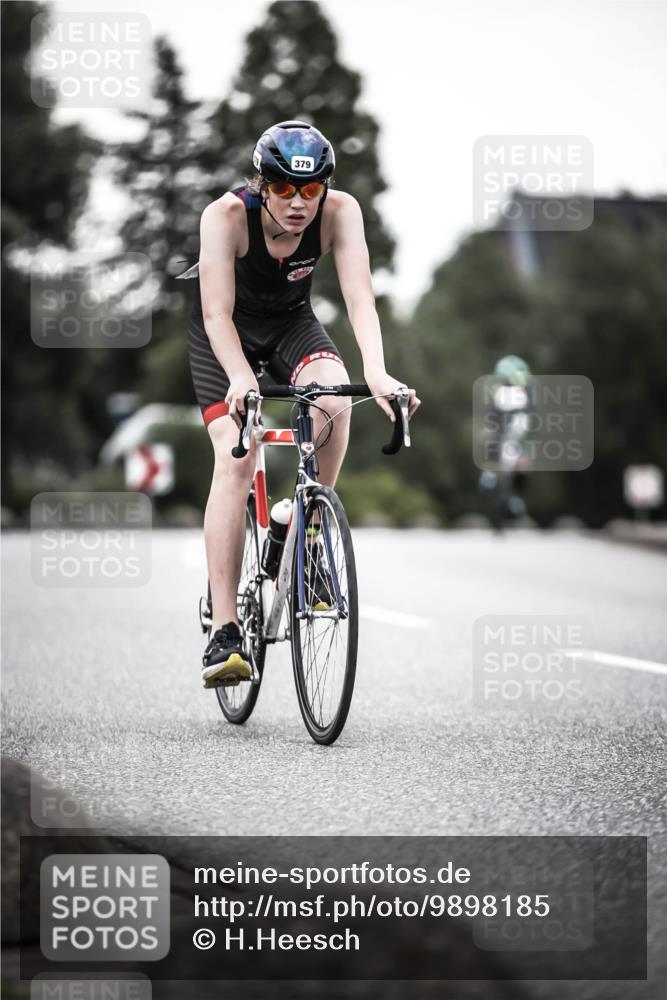 21.06.2026 - 29. Vierlanden-Triathlon H.Heesch http://msf.ph/oto/9898185 21.06.2026 10:04:24 Radfahren 44, 75, 350, 379 meine-sportfotos.de