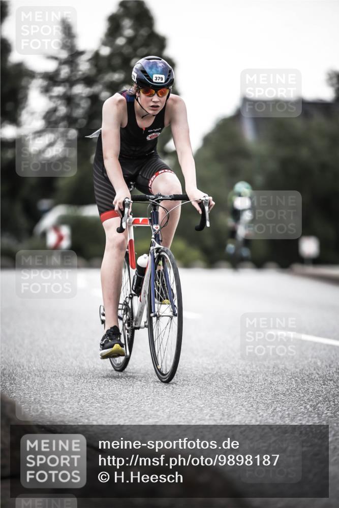 21.06.2026 - 29. Vierlanden-Triathlon H.Heesch http://msf.ph/oto/9898187 21.06.2026 10:04:24 Radfahren 44, 75, 350, 379 meine-sportfotos.de