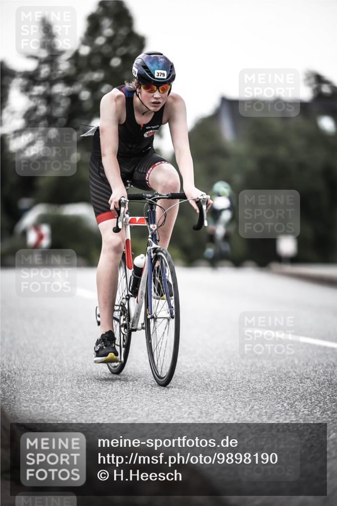 21.06.2026 - 29. Vierlanden-Triathlon H.Heesch http://msf.ph/oto/9898190 21.06.2026 10:04:24 Radfahren 44, 75, 350, 379 meine-sportfotos.de