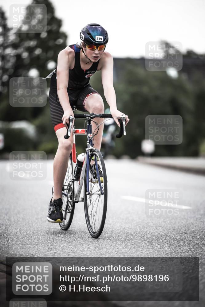 21.06.2026 - 29. Vierlanden-Triathlon H.Heesch http://msf.ph/oto/9898196 21.06.2026 10:04:24 Radfahren 44, 75, 350, 379 meine-sportfotos.de