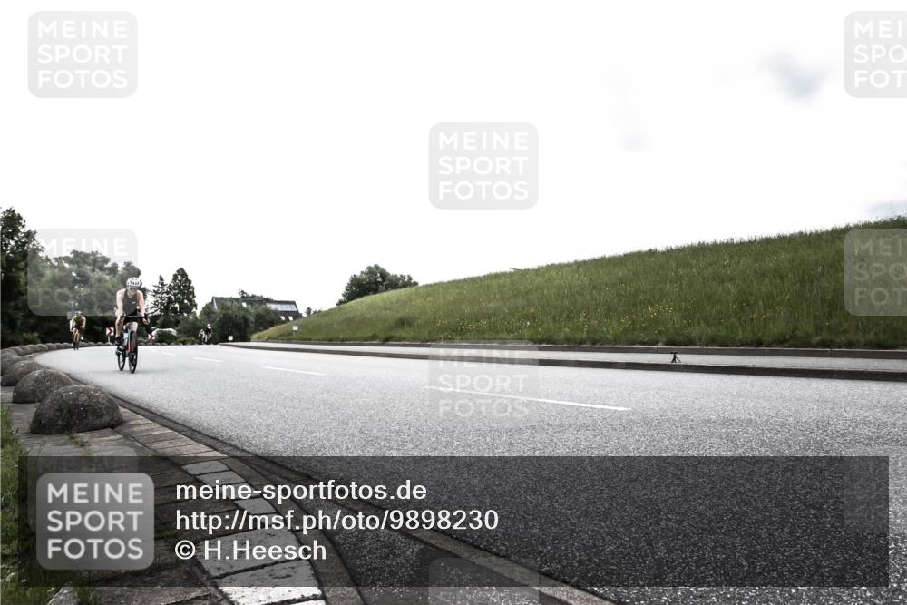 21.06.2026 - 29. Vierlanden-Triathlon H.Heesch http://msf.ph/oto/9898230 21.06.2026 09:49:58 Radfahren 92, 217, 221, 229 meine-sportfotos.de