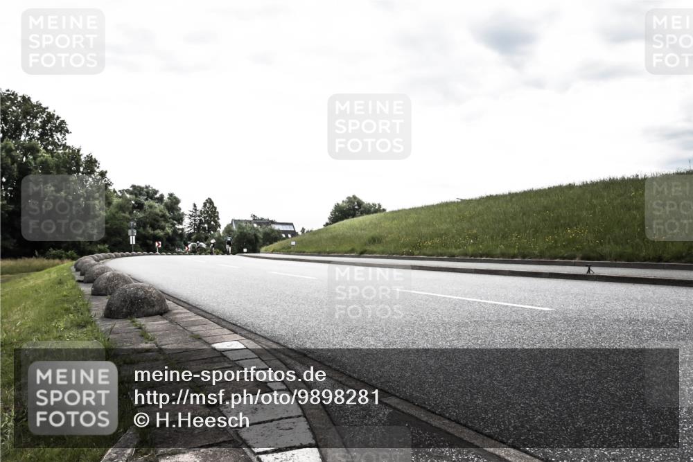 21.06.2026 - 29. Vierlanden-Triathlon H.Heesch http://msf.ph/oto/9898281 21.06.2026 09:53:35 Radfahren 51, 74, 79 meine-sportfotos.de