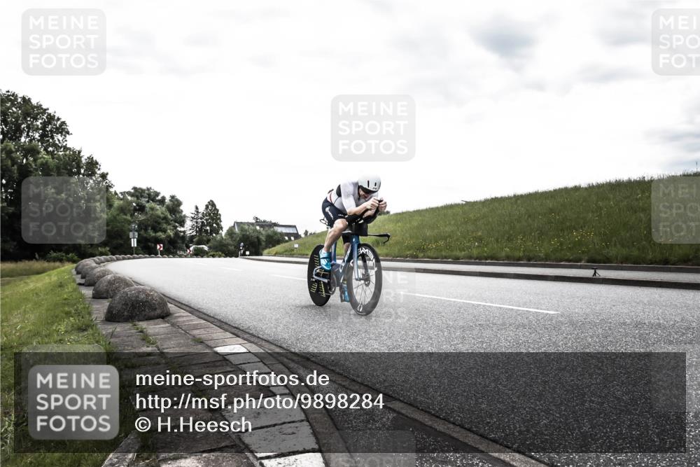 21.06.2026 - 29. Vierlanden-Triathlon H.Heesch http://msf.ph/oto/9898284 21.06.2026 09:53:45 Radfahren 72, 91, 106, 210, 266, 284 meine-sportfotos.de